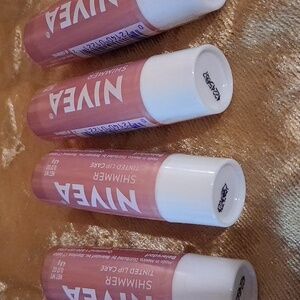 Nivea Shimmer Lip Care 4 Pk